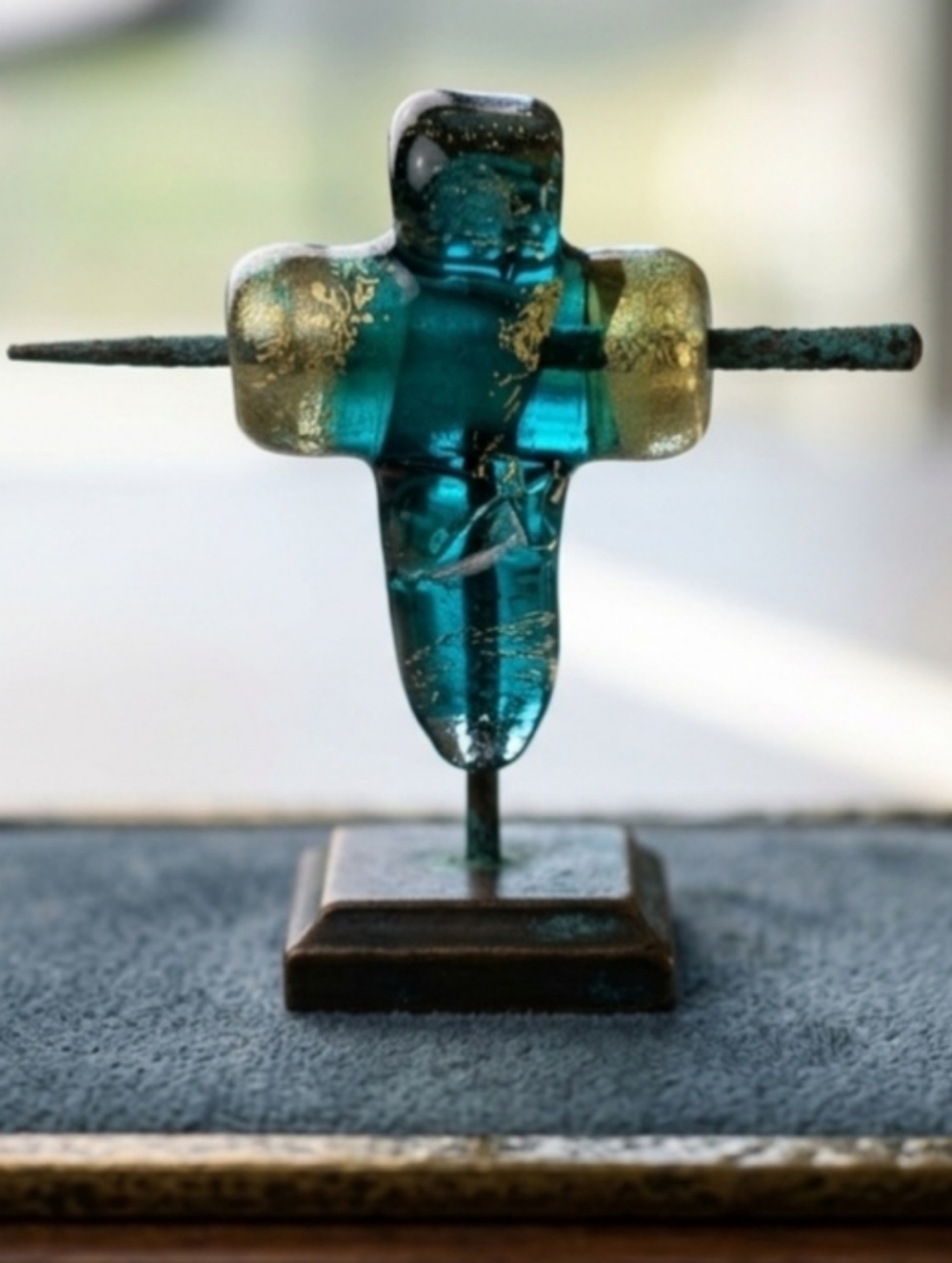 Made In Hawaii By Artist Steve Brynie Murano Glass Cross